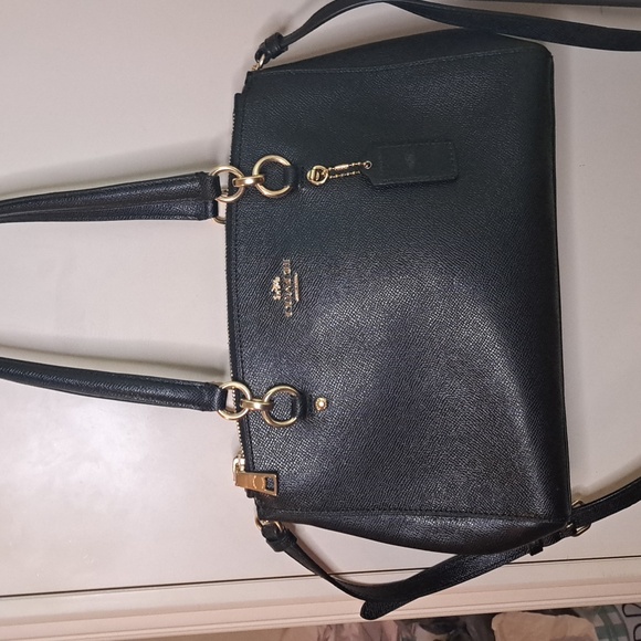 🎁 NEW Coach Etta Black Leather Shoulder/Crossbody Excellent Condition - Picture 2 of 16